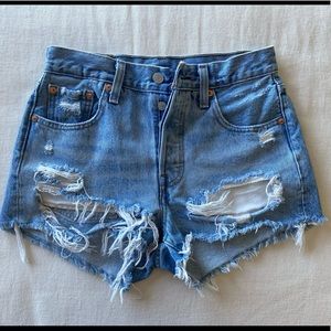 Levi 501 cheeky shorts